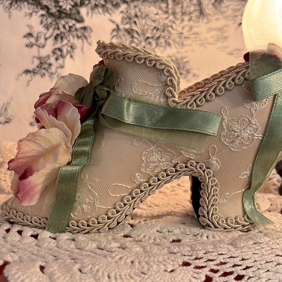 Wayne M. Kleski | Art | Wayne M Kleski Collectible Miniature Shoe